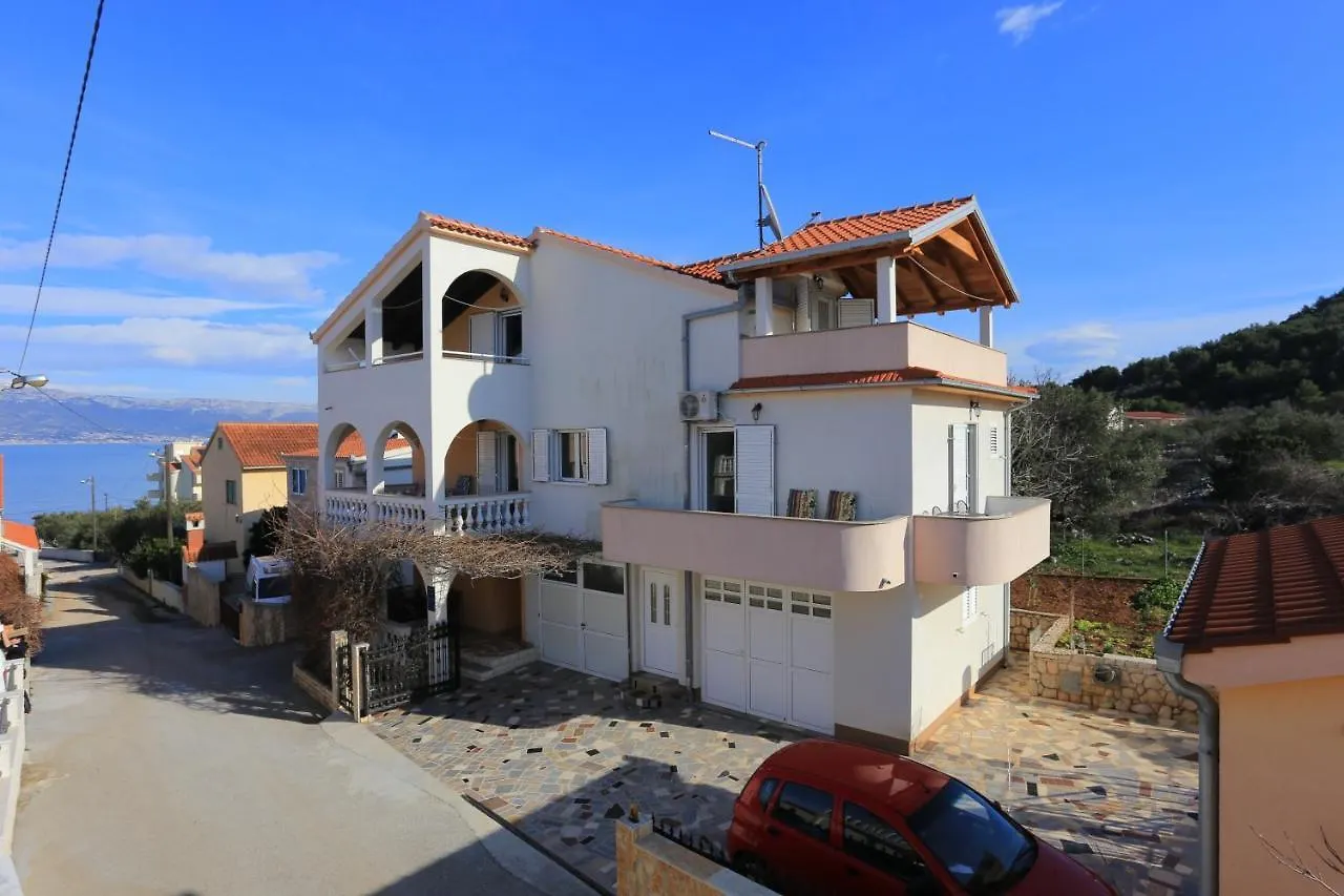 Apartments By The Sea Slatine, Ciovo - 16341